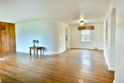 2262 Niles Cortland Road NE, Cortland, OH 44410 - Photo 4