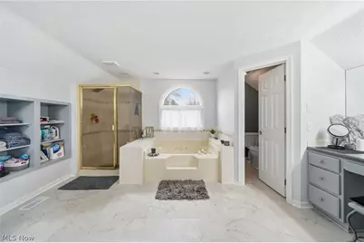 1576 Kings Arms Circle NW, Uniontown, OH 44685 - Photo 30