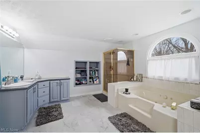 1576 Kings Arms Circle NW, Uniontown, OH 44685 - Photo 32