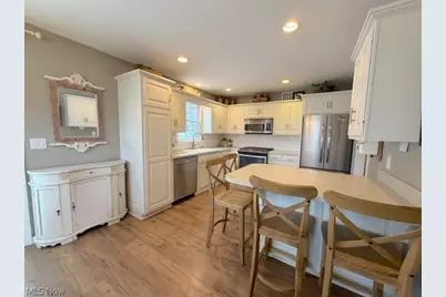 1131 Millbrook Square NE, Bolivar, OH 44612 - Photo 10