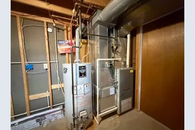 1131 Millbrook Square NE, Bolivar, OH 44612 - Photo 34