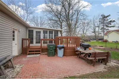 517 Zern Avenue SW, Massillon, OH 44646 - Photo 4