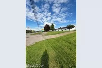 4870 East Pike, Zanesville, OH 43701 - Photo 10