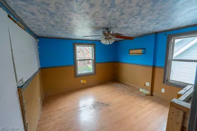 559 Morgan Avenue, Akron, OH 44311 - Photo 22