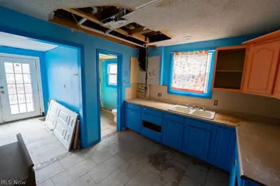 559 Morgan Avenue, Akron, OH 44311 - Photo 6