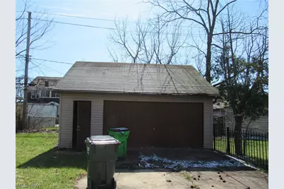 13208 Maplerow Avenue, Garfield Heights, OH 44105 - Photo 34