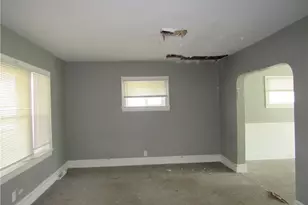 13208 Maplerow Ave, Garfield Heights, OH 44105 - Photo 4