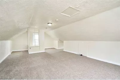 85 Mount View Avenue, Akron, OH 44303 - Photo 12