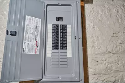 85 Mount View Avenue, Akron, OH 44303 - Photo 16