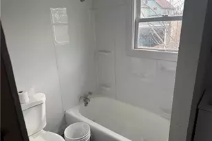 433 E 156th St, Loveland, OH 44110 - Photo 10