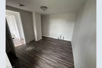 433 E 156th Street, Loveland, OH 44110 - Photo 6