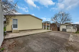 2975 N State Route 93 Hwy, Crooksville, OH 43731 - Photo 32