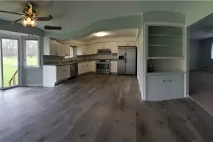 10755 Albion Rd, North Royalton, OH 44133 - Photo 4