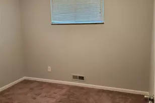 10755 Albion Rd, North Royalton, OH 44133 - Photo 8