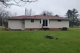 10755 Albion Rd, North Royalton, OH 44133 - Photo 2