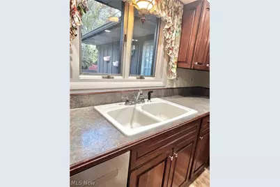 4720 Strouble Drive NW, Canton, OH 44718 - Photo 8