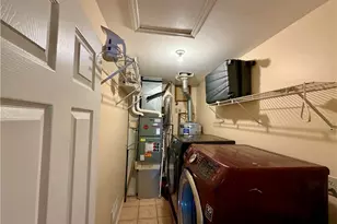 8760 Candlestick Ln, Dayton, OH 45424 - Photo 16