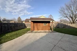 8760 Candlestick Ln, Dayton, OH 45424 - Photo 24