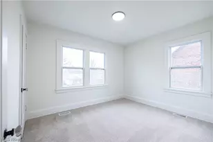 3379 Tullamore Rd, Cleveland Heights, OH 44118 - Photo 22