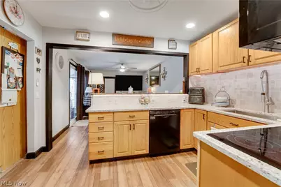 13 Meadowlawn Drive #2, Mentor, OH 44060 - Photo 6