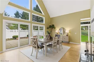 985 Goldenrod Trail, Aurora, OH 44202 - Photo 8