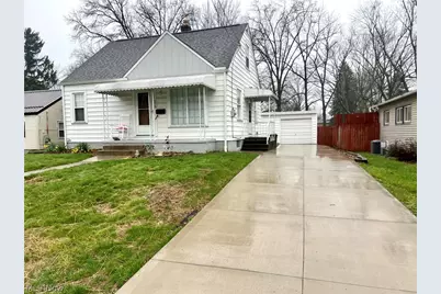 229 Ingall Avenue NW, Massillon, OH 44646 - Photo 1