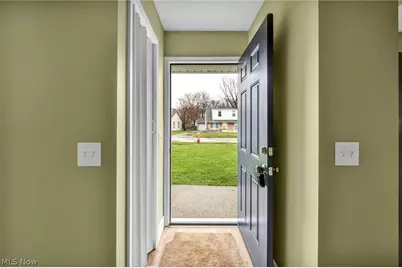 15812 Eleanore Drive, Loveland, OH 44135 - Photo 4