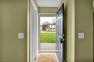 15812 Eleanore Dr, Loveland, OH 44135 - Photo 4