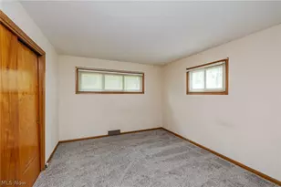 5670 Cherokee Dr, Lyndhurst, OH 44124 - Photo 16