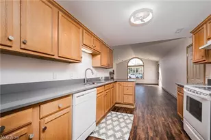 2851 Patriots Path, Alliance, OH 44601 - Photo 10