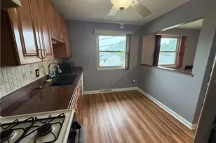 24881 Ridgeline Dr, Huber Heights, OH 44146 - Photo 4