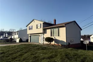 24881 Ridgeline Dr, Huber Heights, OH 44146 - Photo 2