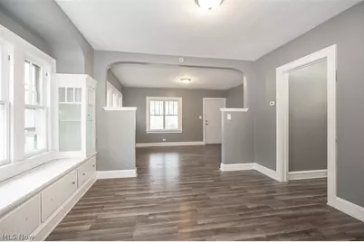 7915 Vineyard Avenue, Loveland, OH 44105 - Photo 6