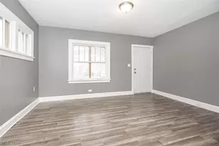 7915 Vineyard Ave, Loveland, OH 44105 - Photo 2