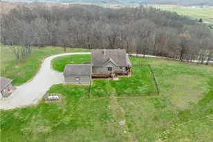 18579 Hobbler Ln, Lore City, OH 43755 - Photo 2