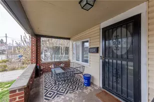 1859 W 58th St, Loveland, OH 44102 - Photo 2