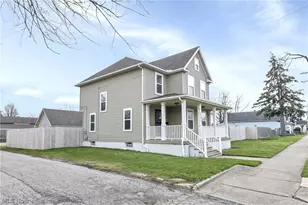 3241 W 50th St, Loveland, OH 44102 - Photo 2