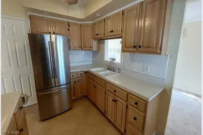 319 Westwood Drive, Steubenville, OH 43953 - Photo 8