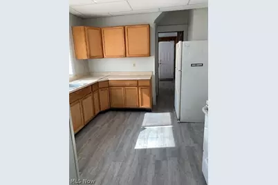 673 Sumner Street, Akron, OH 44311 - Photo 6