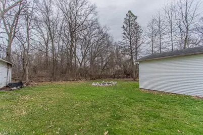 538 Redondo Road, Youngstown, OH 44504 - Photo 32
