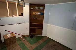 654 E 240th St, Euclid, OH 44123 - Photo 28