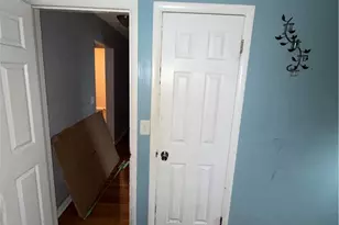 654 E 240th St, Euclid, OH 44123 - Photo 24