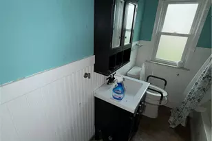 654 E 240th St, Euclid, OH 44123 - Photo 22