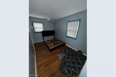 654 E 240 Street, Euclid, OH 44123 - Photo 14