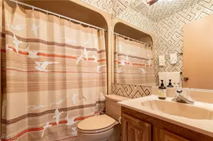 25235 Penshurst Dr, Beachwood, OH 44122 - Photo 40