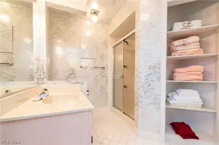 25235 Penshurst Dr, Beachwood, OH 44122 - Photo 36