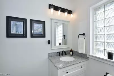 1712 Wright, Rocky River, OH 44116 - Photo 18