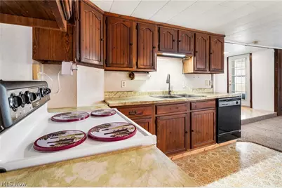 550 Johnson Avenue, Alliance, OH 44601 - Photo 16