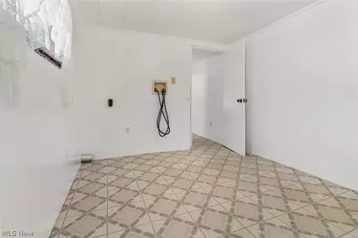 550 Johnson Avenue, Alliance, OH 44601 - Photo 20