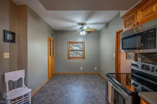 708 N 7th St, Marietta, OH 45750 - Photo 14